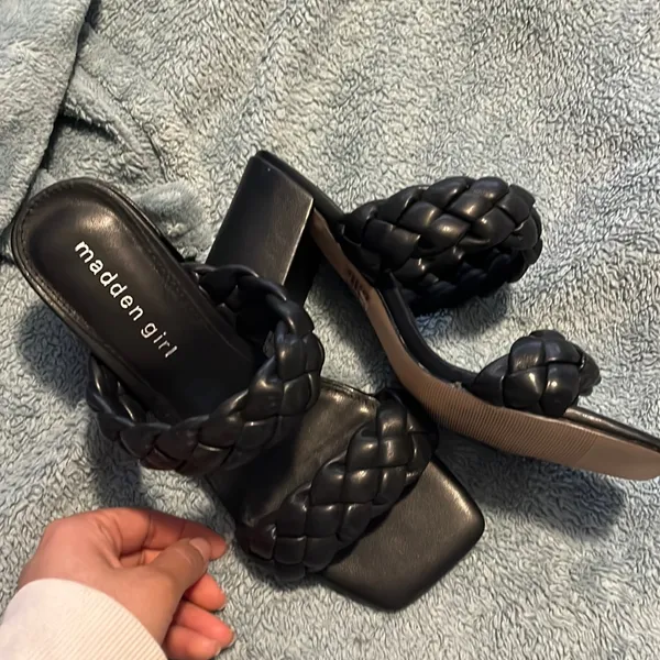 NWOT Madden girl Dixcy sandals - Image 3