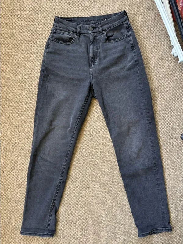 American Eagle Curvy Mom Jeans - Image 2