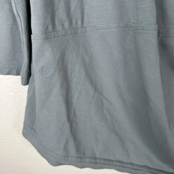Lululemon Back in Action V-Neck Long Sleeve Shirt Womens Size 12 Gray Oversized - Image 5