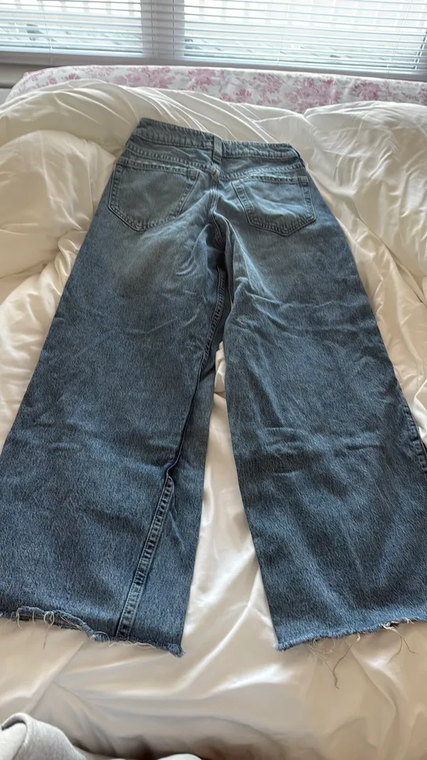Hollister Low-Rise Jeans - Image 2