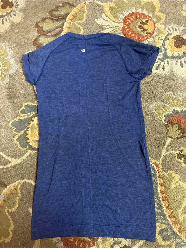 lululemon athletica Heathered Royal Blue Short Sleeve Tunic - Image 3