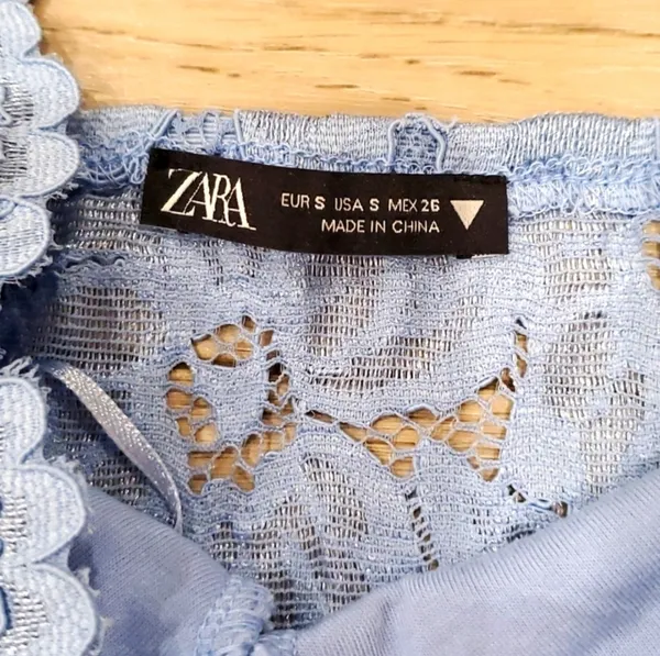 NEW! Zara Sexy Blue Crop Top - Image 3