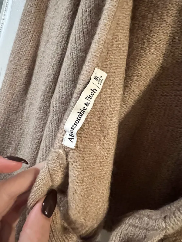 Abercrombie Open Back Sweater - Image 3