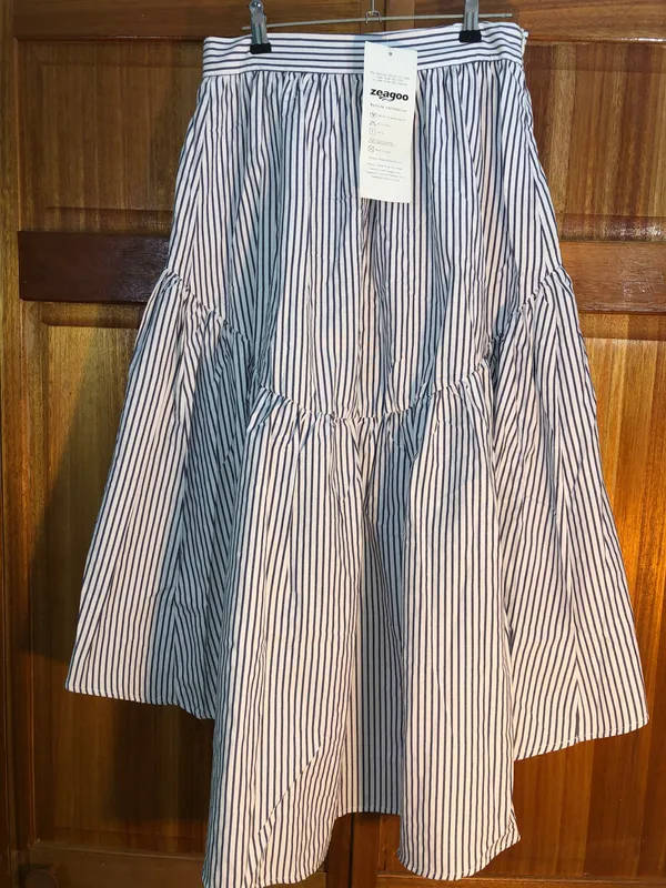 Zeagoo NWT High Low Navy Blue And White Stripe Skirt - M - Image 5