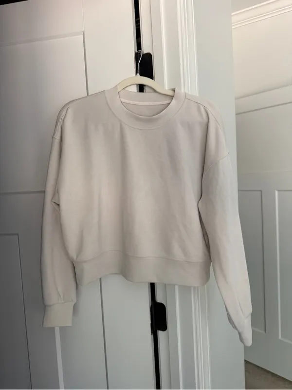 Lululemon Softstreme Perfectly Oversized Cropped Crew Bone - Image 3