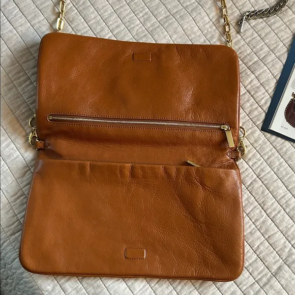 Tory Burch brown leather logo fold over gold chain rare crossbody bag​ - Image 5