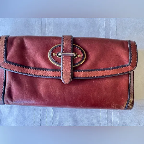 Vintage Fossil Cognac Leather Shoulder Bag. With Matching wallet. - Image 6