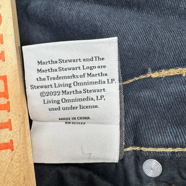 Martha Stewart mid rise cropped flare jean night indigo size 10 inseam 25.1/2 - Image 7