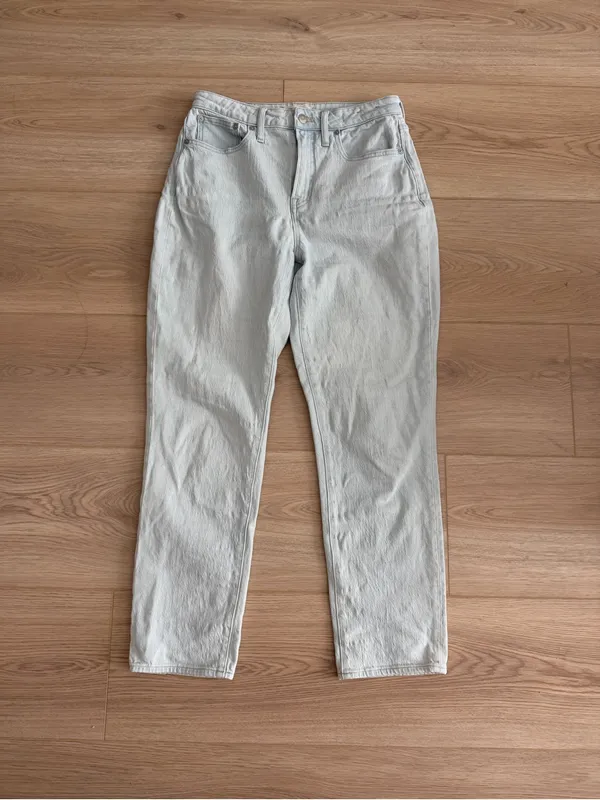 Madewell Curvy Perfect Light Wash Jeans - Image 2