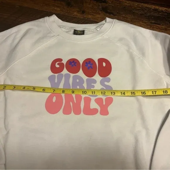 Ladies Small Good Vibes Crew Neck Sweatshirt - Image 3