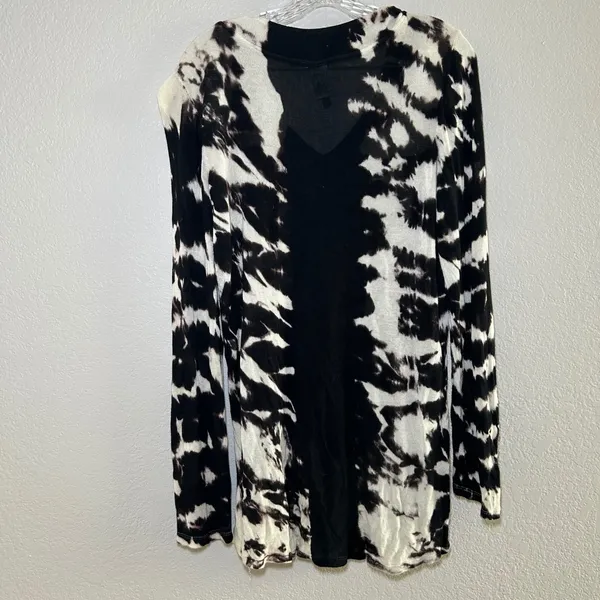XCVI Womens Tie Dye Long Sleeve V Neck Top Black White women's medium lagenlook - Image 7