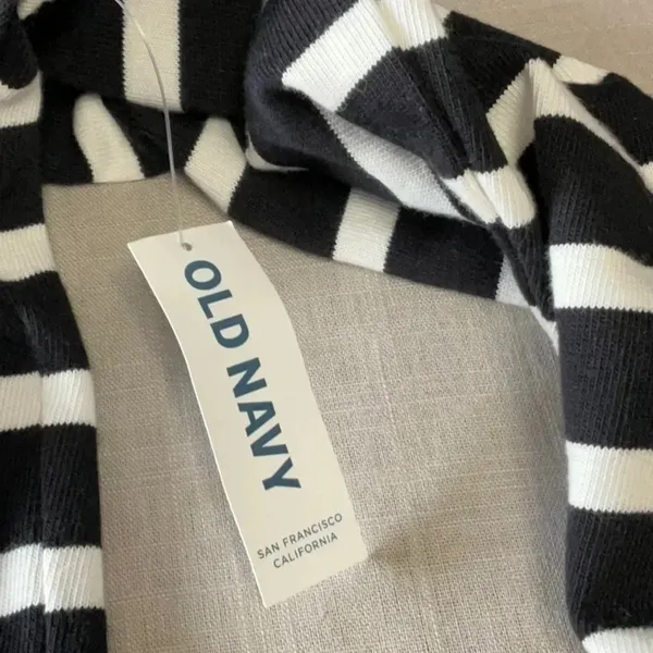 Old Navy - Image 7