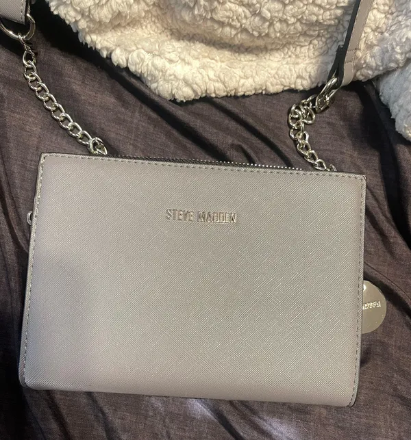 Steve Madden Silver Crossbody - Image 2