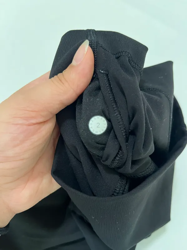 Lululemon Black Cropped Leggings - Image 6
