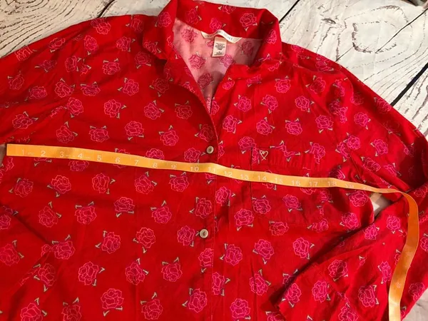 Victoria's Secret Red Floral Button-Front Pajama Set women’s vintage medium - Image 11
