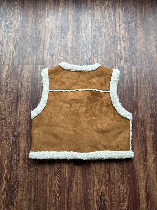 NWT RD Style Women’s Faux Suede & Sherpa Toggle Vest Cozy Winter Layer - Size L - Image 2