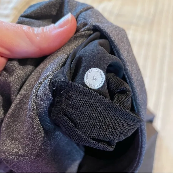 Lululemon On The Fly Pant 27" in Heathered Black Grey 4 W5BSES - Image 4