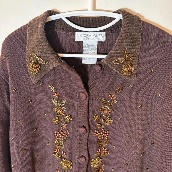 Vintage Victoria Jones Beaded Floral Button Cardigan Brown Size‎ Petite Large - Image 2