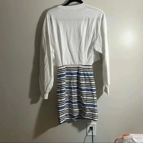 Zara contrast dress with cutout detail Casual medium - Image 4