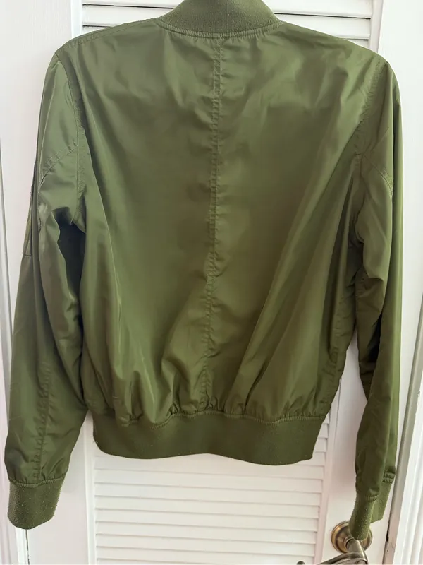 Heart & Hips Women’s Green Bomber Jacket - Image 8