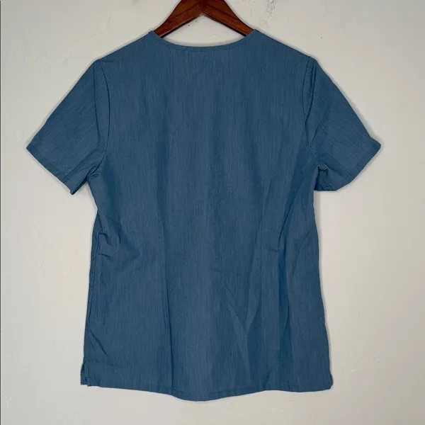 FIGS Casma Scrub Top FW1100 Blue V-Neck 3 Pocket Medical Uniform PO 1299 Sz M - Image 6