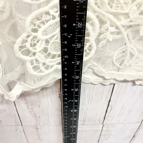 Unbranded Floral Lace Sheer Mesh Top‎ Womens Size M White Boho Rose Crochet - Image 4