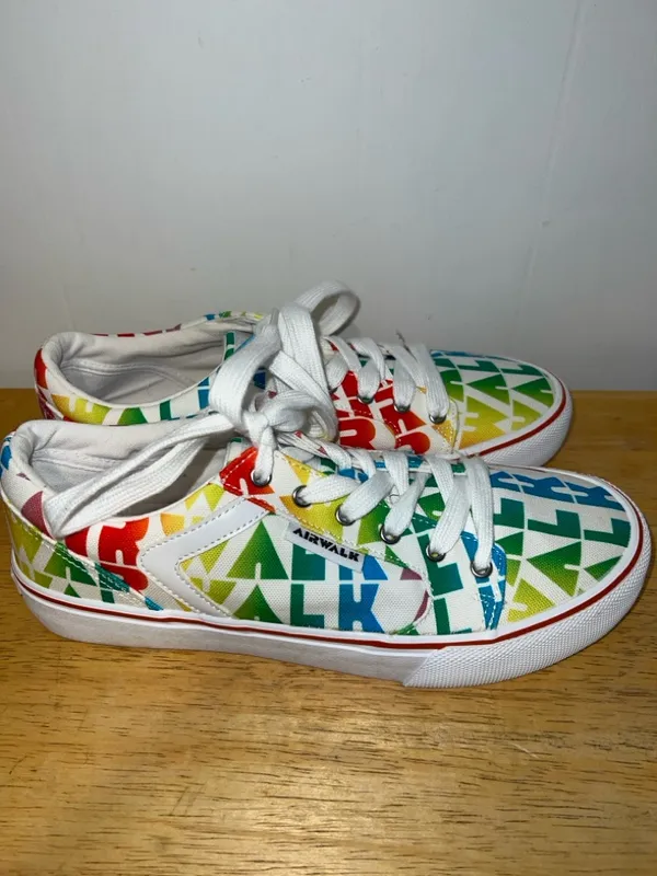 Airwalk Multicolor Graphic Lace-Up Sneakers - Image 2