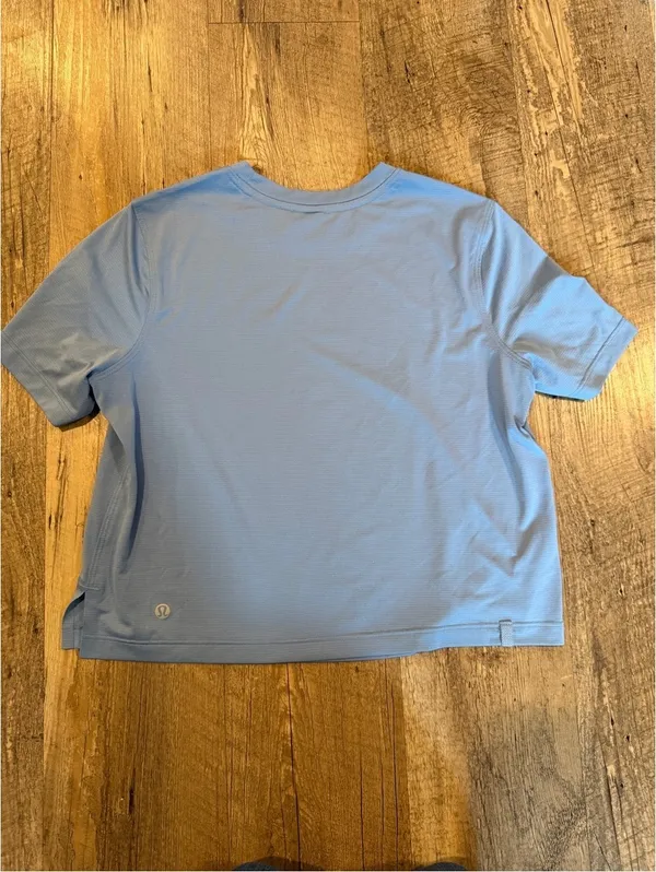 Lululemon Women’s Classic Crewneck Lightweight T‑Shirt in Light Blue - Image 4