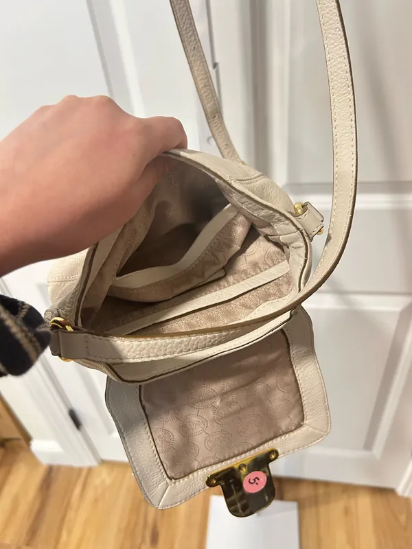 Michael Kors Crossbody - Image 4