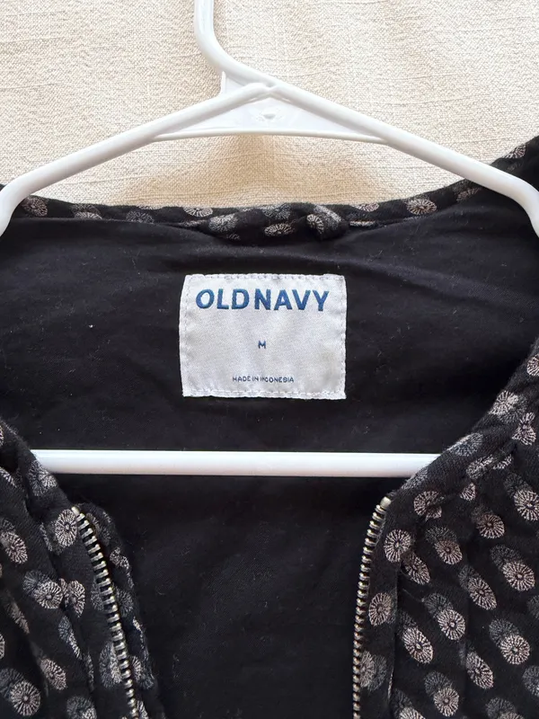 Old Navy Quilted Jacket - Image 3