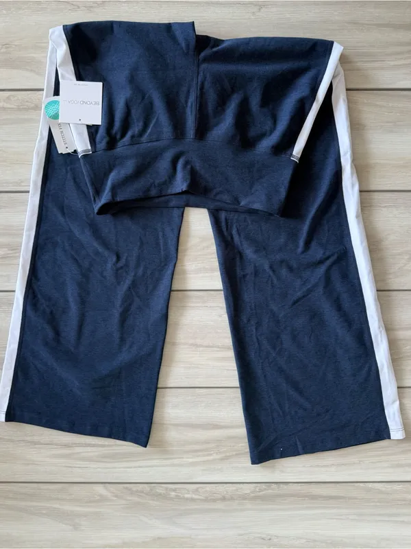 Beyond Yoga Spacedye Laid Back Wide Leg Pant Navy Medium NWT STITCH FIX - Image 5