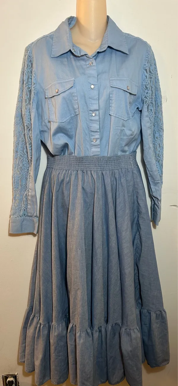 Karen Kane A stylish denim set. Size L. $45. - Image 2