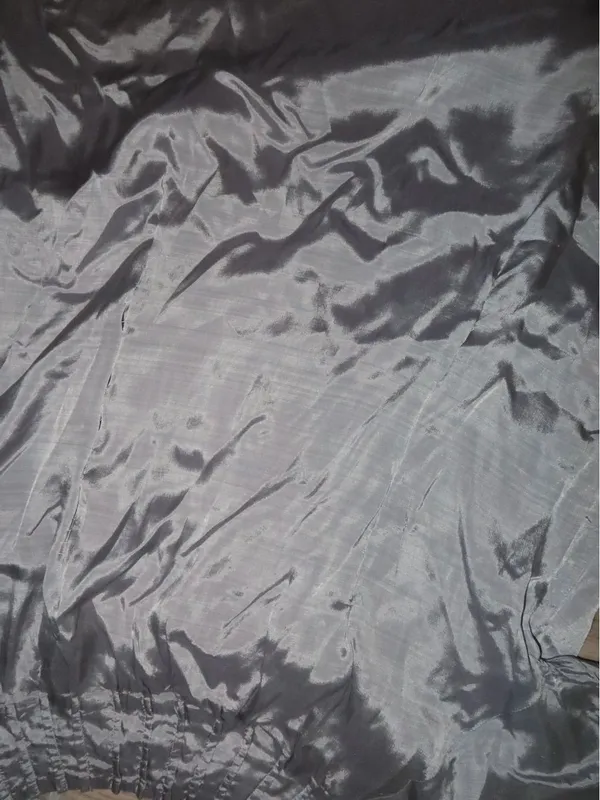 Gray satin short sleeve dress - Image 7