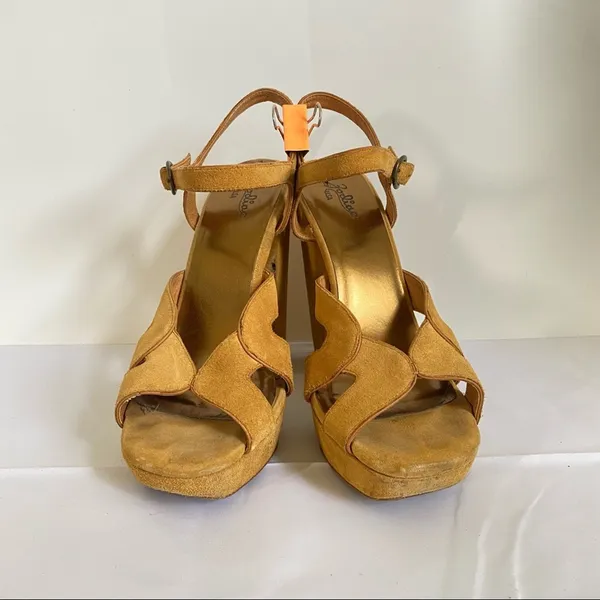 Zodiac Suede Buckle Strap Platform Sandal - Image 3