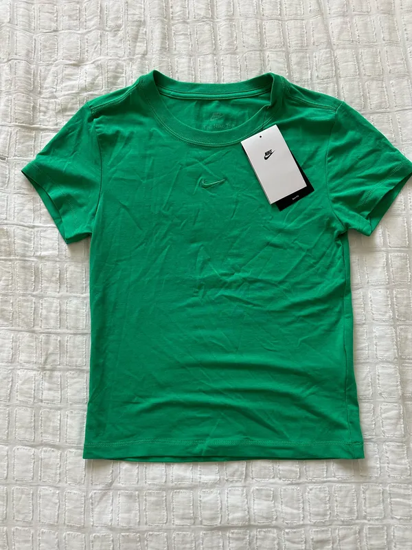 Nike Green T-Shirt - Image 3