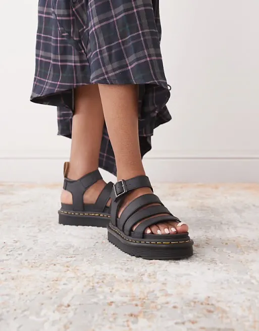 NWT Dr. Martens Black Blaire hydro leather Platform Gladiator Sandals. Size 7 - Image 2