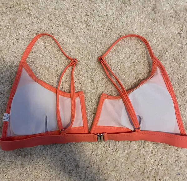 Aurelle Swim Top Size Medium - Image 2