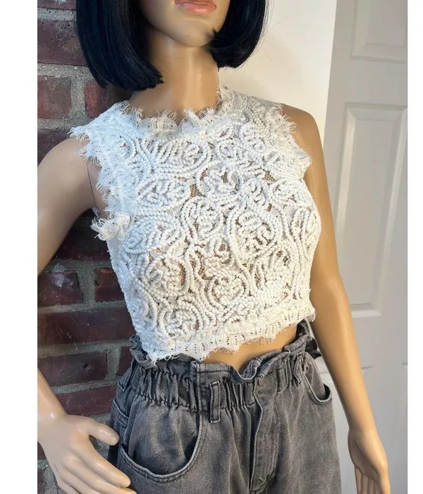 Design Lab Lord & Taylor Sleeveless Crochet Lace Crop Top - Image 6