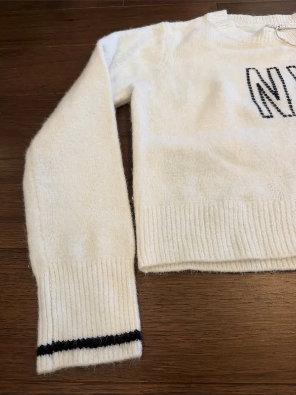 Z Supply Cropped Crewneck Sweater with 'NYC' Size Medium - C53-043 - Image 4
