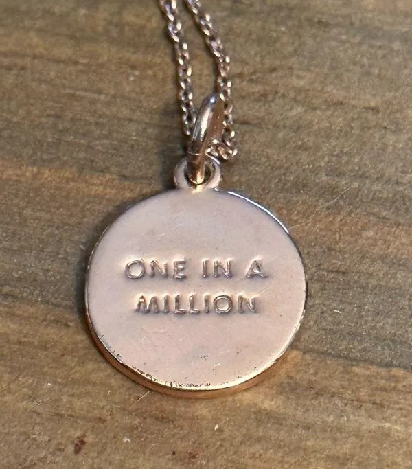 Kate Spade rose gold initial E necklace - Image 4