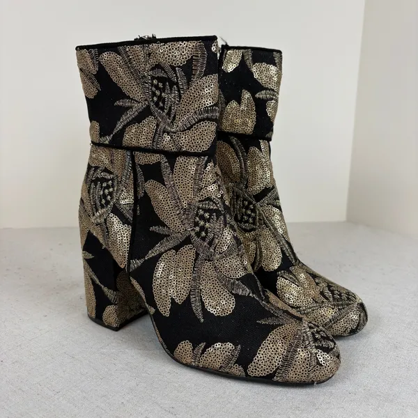 Steve Madden Black and Gold Embroidered Sequin Floral Boots Size 9 - Image 2