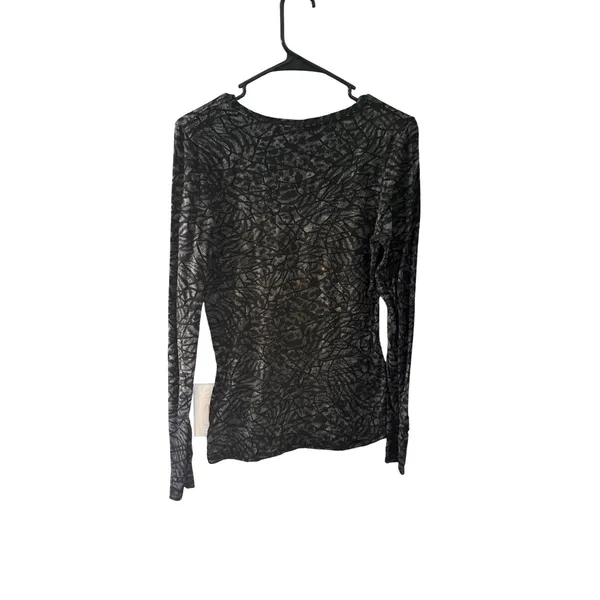 BKE Womens Long Sl Grunge Whimsigoth Web Metallic Silver‎ Black Scoop Top Large - Image 4