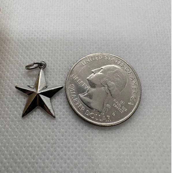 Vintage Silver Tone Magnetic Star Charm Pendant Celestial Five Point Star - Image 5