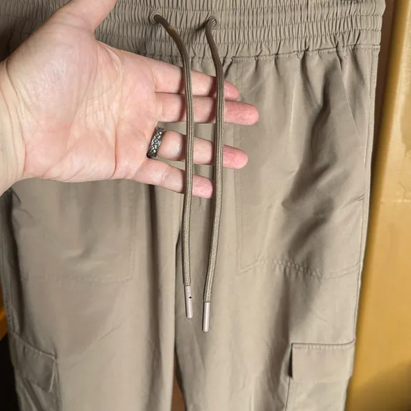 Old Navy High Waisted StretchTech Cargo Joggers Tan Size Small - Image 7