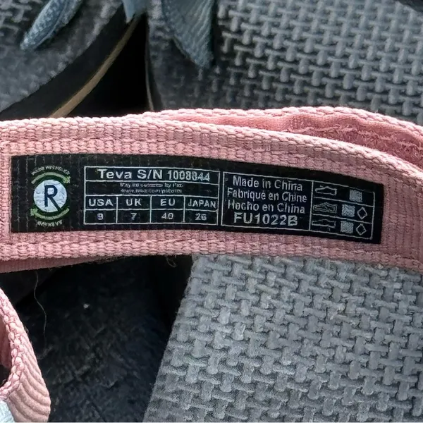 Teva Multicolor Strappy Sandals 9 - Image 8