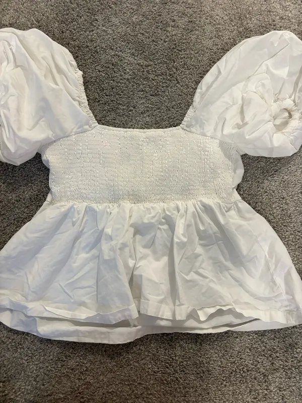 TCEC White Puff Sleeve Top - Image 2