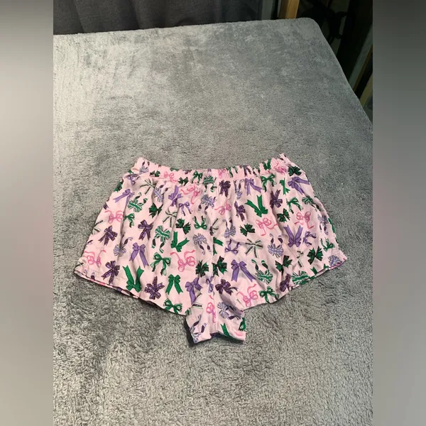 Pink Victoria’s Secret pajama lounge bow pattern Shorts large - Image 7