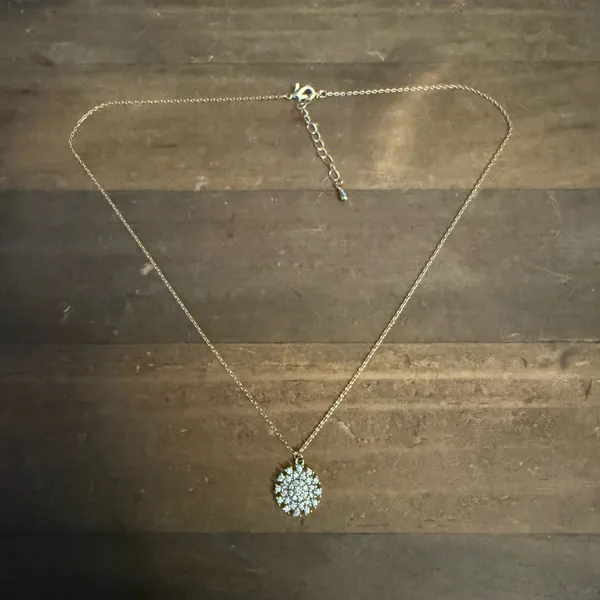 Dainty gold tone pave snowflake pendant necklace - Image 6