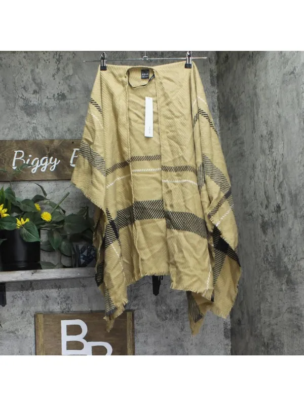 NWT Aqua Fringe Lightweight Plaid Ruana 494126 Camel Brown - Image 2