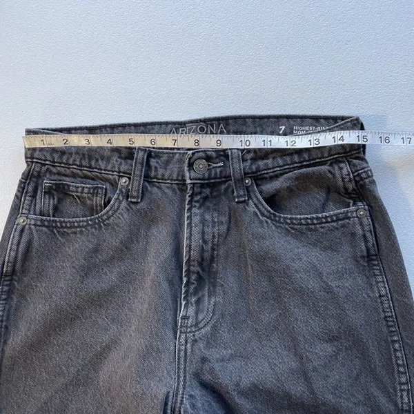 Arizona Jeans Womens Size 7 Highest Rise Mom Jeans Faded Black Denim Pockets - Image 7